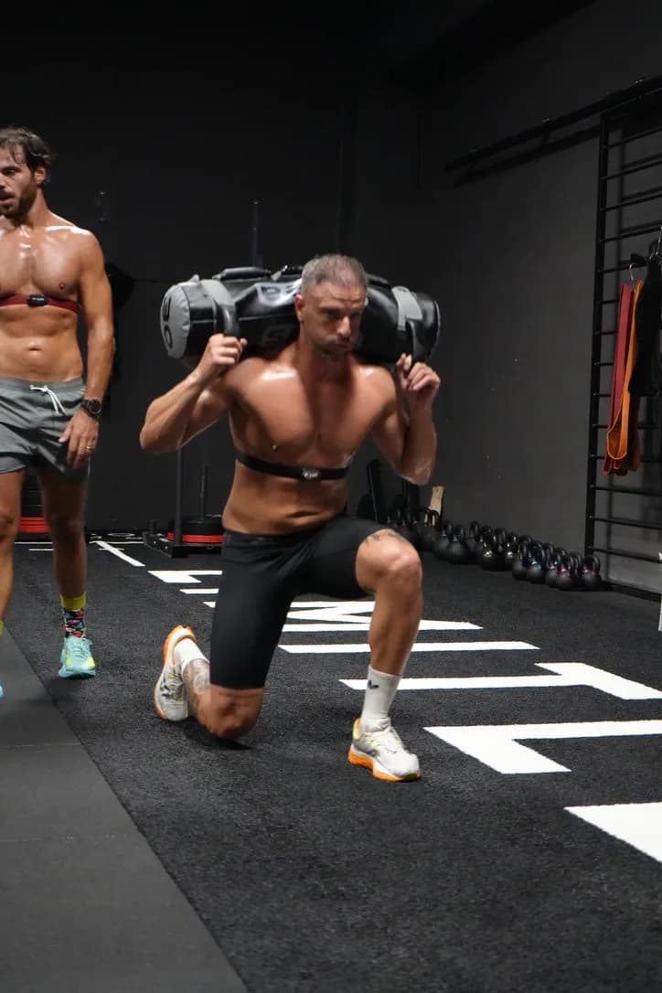 Affondi con sandbag